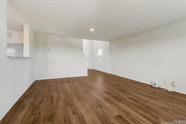 Foto del edificio - 414 Retama Pass