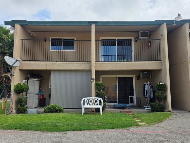 Building Photo - 2642 Maxson Rd