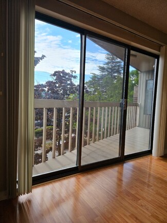 Building Photo - 3001 SW Avalon Way