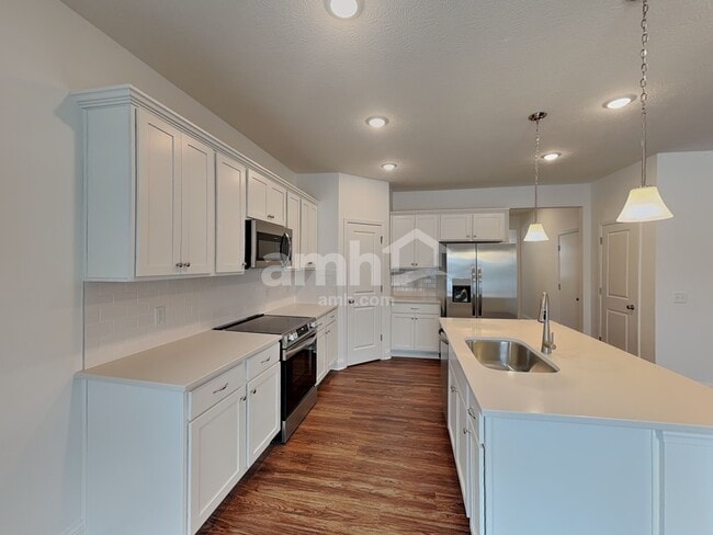 Building Photo - 8465 Northpoint Dr