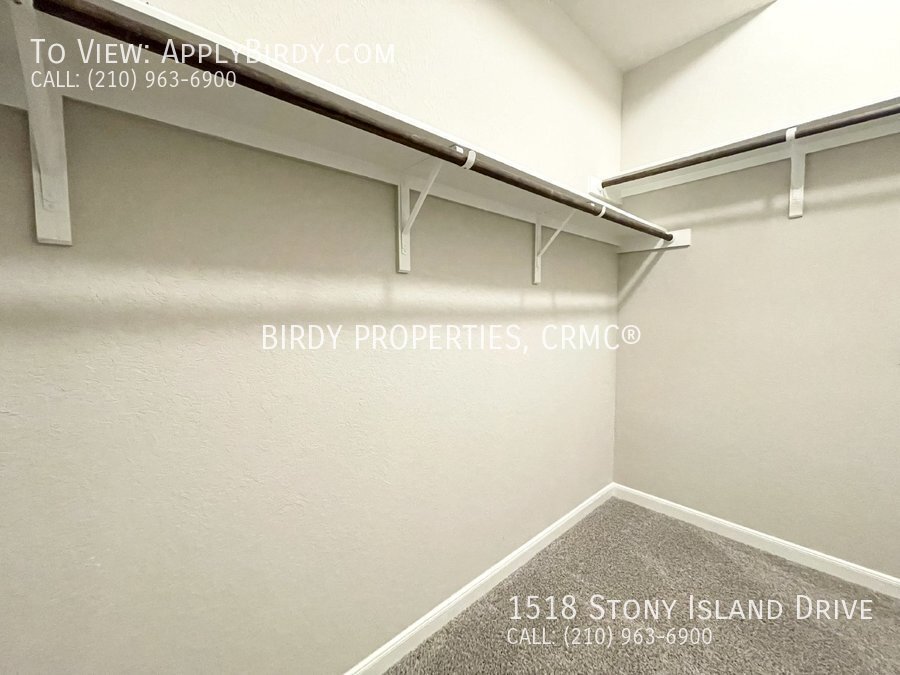 Primary Photo - 1.5 Story 3 Bedroom Property in The Crossi...