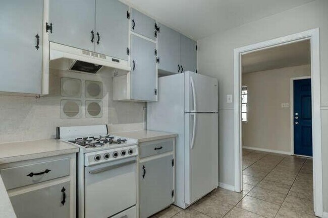Building Photo - 4603 Avenue G