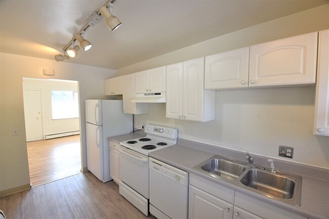 Photo - Portland Place Apartments