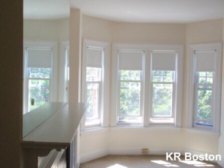 Foto del edificio - 1213 Beacon St