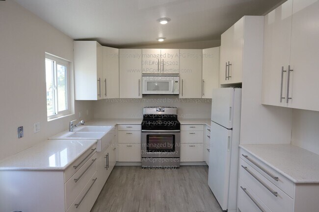 Foto del edificio - 636 E Birch St