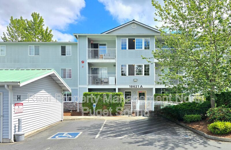Foto principal - 18621 Blueberry Ln