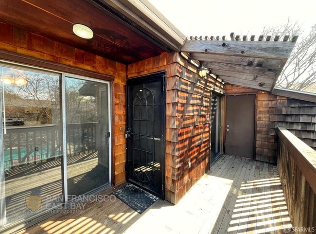 Building Photo - 2450 Walters Way