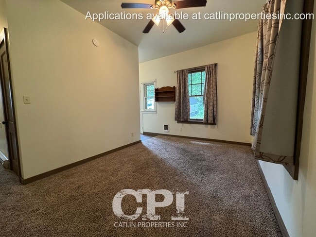 Building Photo - 59 Main St