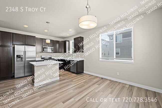 Foto del edificio - 2348 S Troy Ct