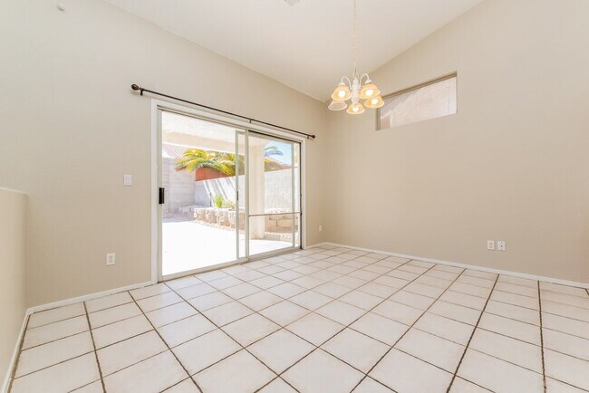 Foto del edificio - 607 Park Landing Ct