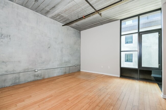 Building Photo - COOL BLOW has an open rental!