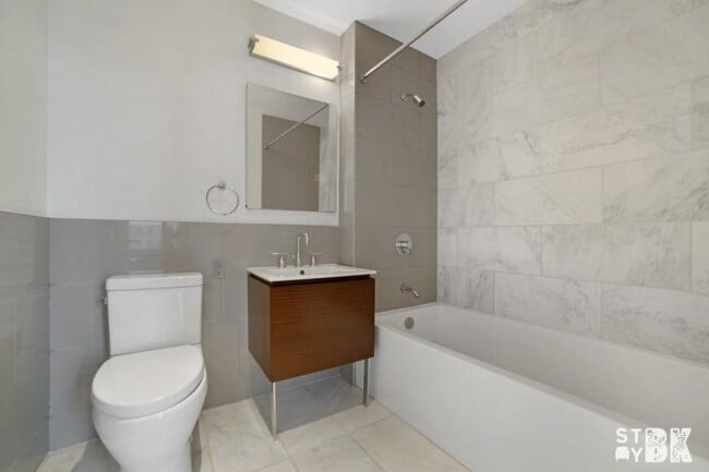 Foto del edificio - 0 bedroom in BROOKLYN NY 11201
