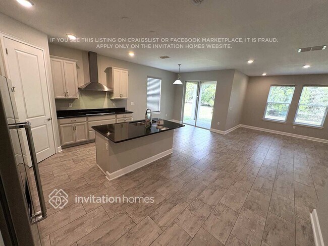 Foto del edificio - 12586 Ryegrass Loop