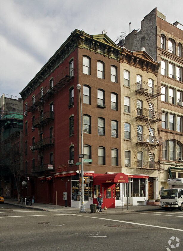 Primary Photo - 104-106 W Houston St