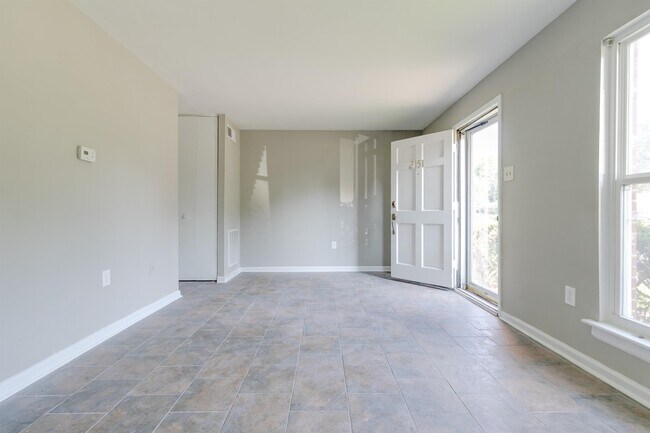 Photo - 2151 Binford Ln Townhome