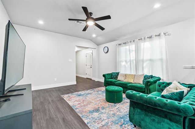 Foto del edificio - 4627 Spring Garden St