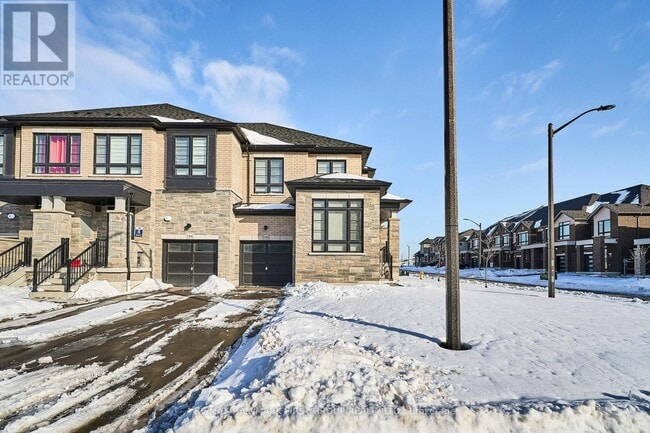 Building Photo - 196 Closson Dr