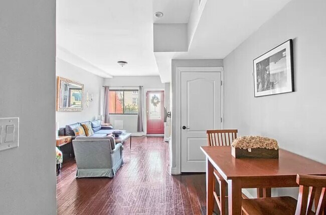 Foto del edificio - 298A Marion St