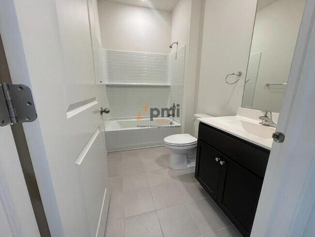 Foto del edificio - 7717 W 105th Pl