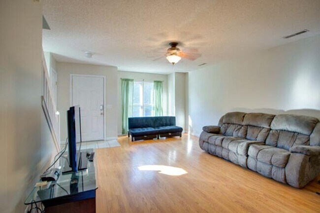 Foto del edificio - Townhouse in the City of Harrisonburg