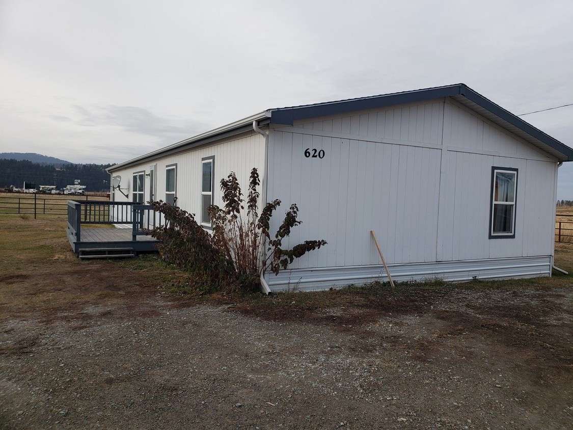 Primary Photo - 4 br, 2 bath House - 620 Fir Terrace