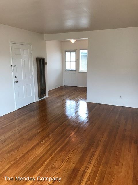 Building Photo - 3821 Voltaire St