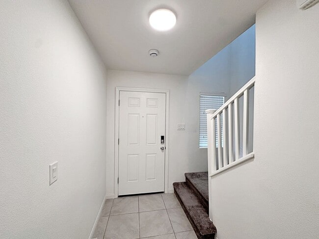 Building Photo - 663 Foam Flower Ln
