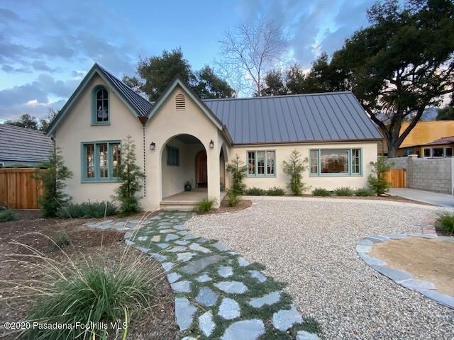 Building Photo - 53 E Altadena Dr