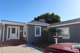 Building Photo - 19018 Delano St