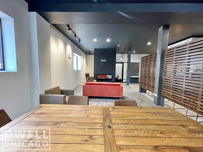 Foto del edificio - 5115 N Sheridan Rd