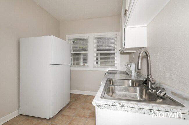 Foto del edificio - 824 Lasalle St