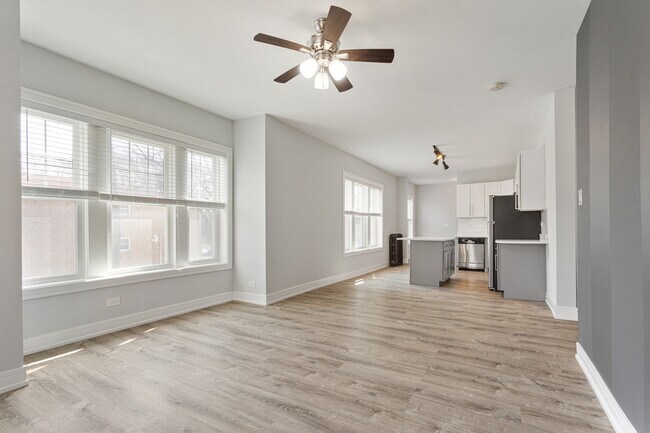 Foto del edificio - 6942 N Wolcott Ave