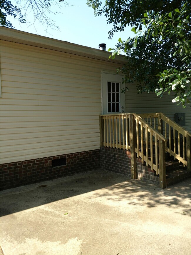 Foto del edificio - 110 Otto Rd