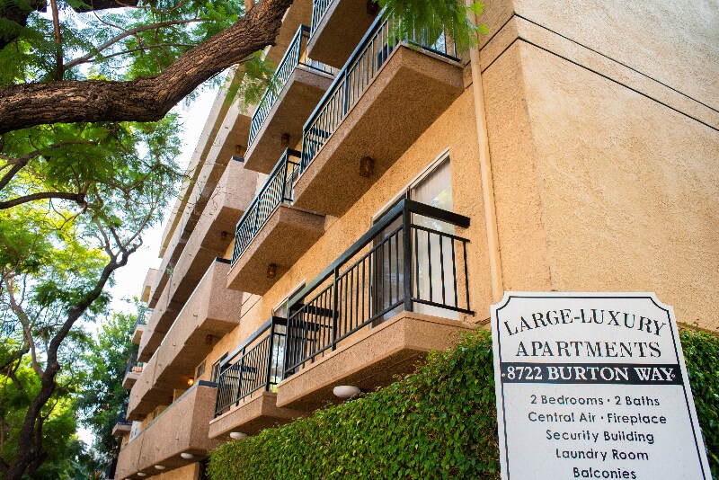 8722 Burton Way Unit 303, Los Angeles, CA 90048 Condo for Rent in Los