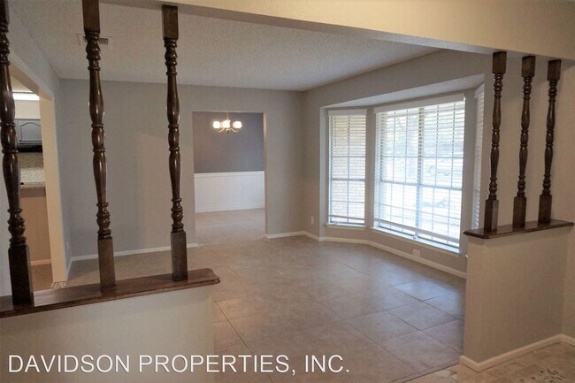 Building Photo - 3 br, 2 bath House - 313 Sagecrest Dr