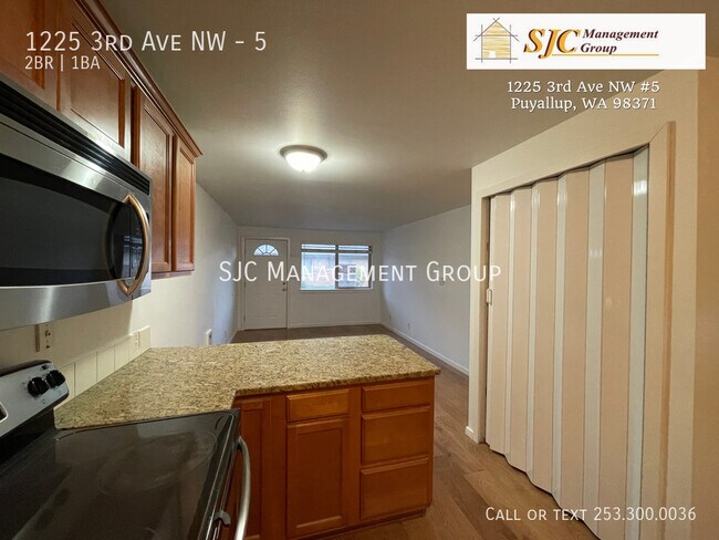 Foto del edificio - 1225 3rd Ave NW