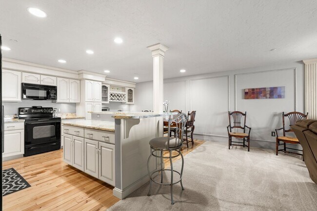 Foto del edificio - 1001 Marina Dr