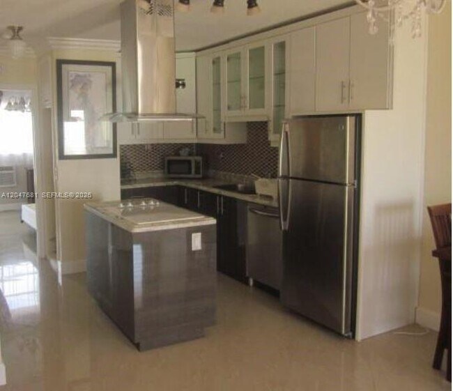 Foto del edificio - 600 Layne Blvd