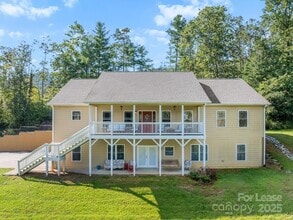 Building Photo - 24 Lamplighter Ln