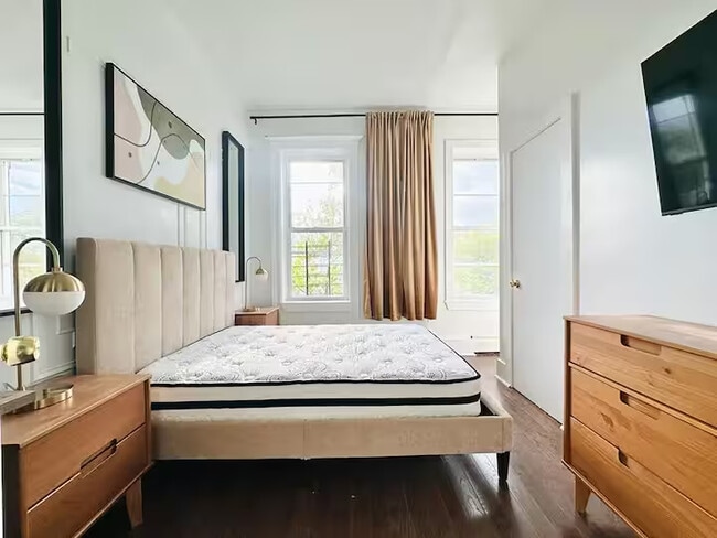 Photo - Furnished room/NOT APARTMENT