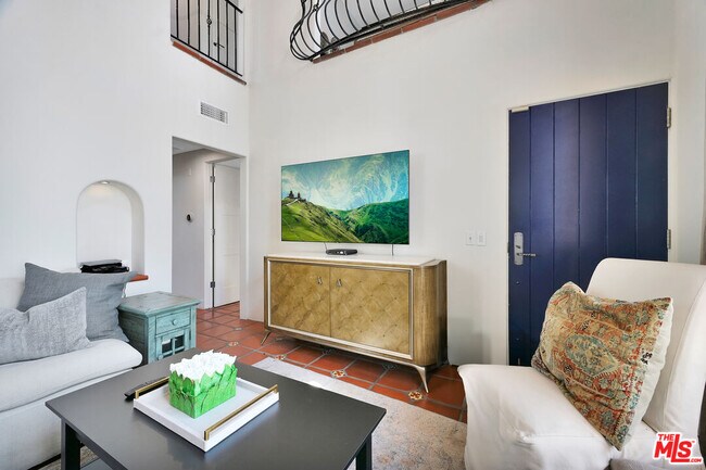 Foto del edificio - 1414 N Harper Ave