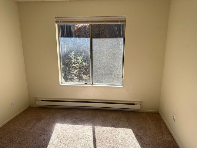 Foto del edificio - Cozy 1-Bedroom Condo in Prime Location