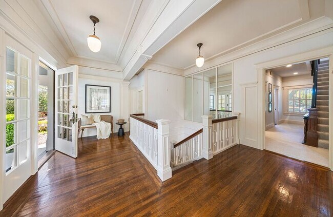 Foto del edificio - 30 Hill Rd