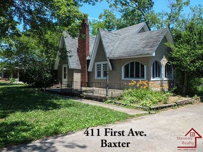 Building Photo - 411 First Ave N-