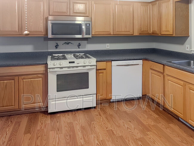 Building Photo - 226 S 19th St