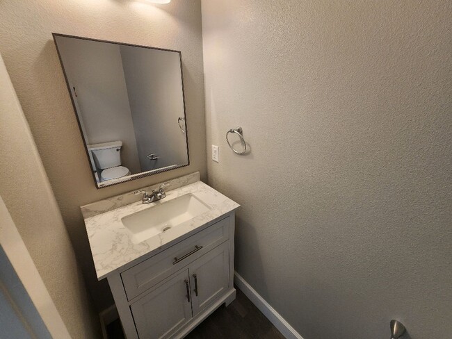Building Photo - Brand New 2 Story Edgewater Duplex