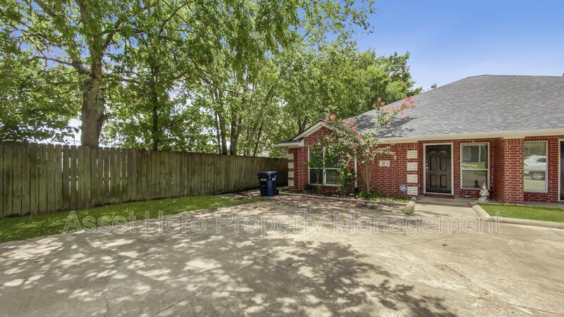 Primary Photo - 205 Cooner St