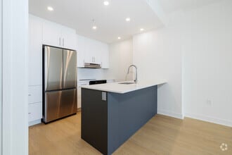 1BR, 1BA - 648SF - Kitchen - Bellevue MTL