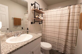 Building Photo - 26115 Lanivet Crk Ln