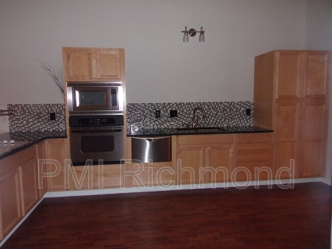 Building Photo - 1425 Providence Knoll Dr